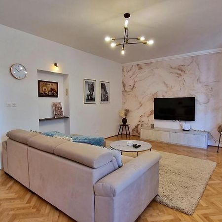 Apartment Hana Omis Exterior photo
