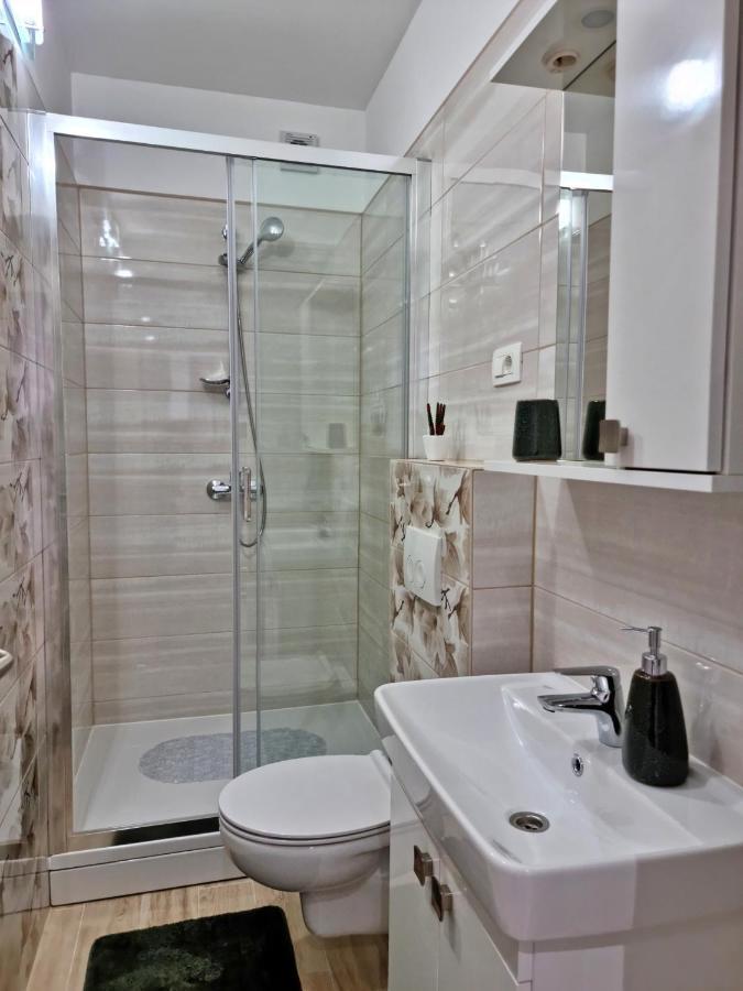 Apartment Hana Omis Exterior photo