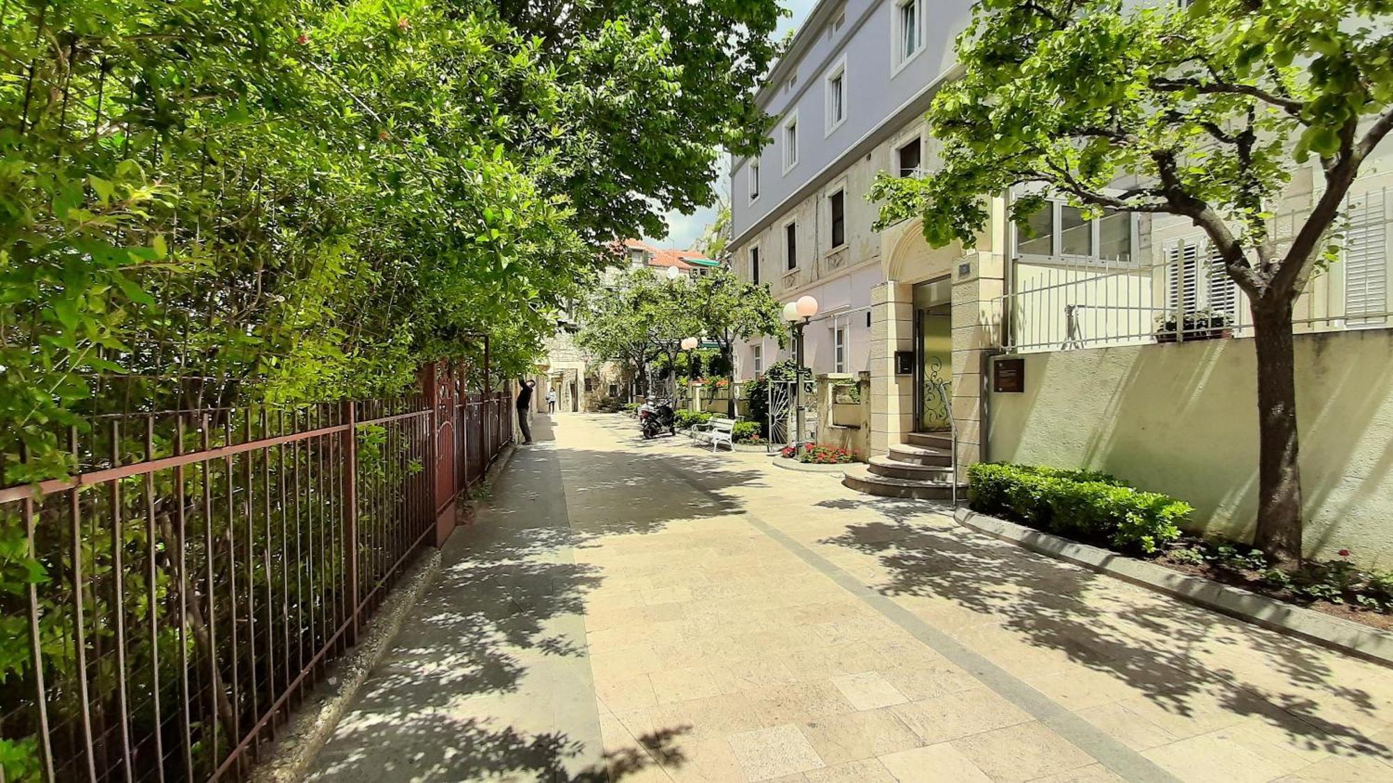 Apartment Hana Omis Exterior photo